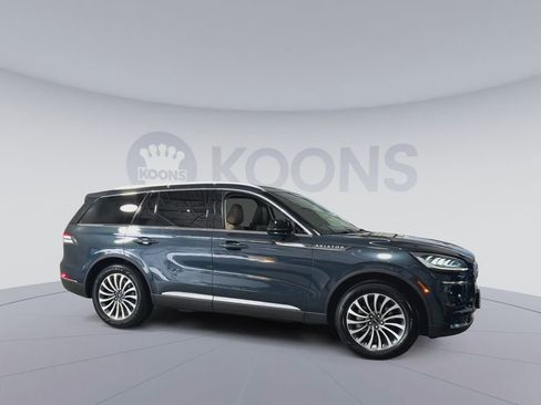 Used 2023 Lincoln Aviator Reserve w/ Elements Package Plus image 2