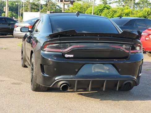 Used 2019 Dodge Charger Scat Pack w/ Daytona Edition Group RWD image 4