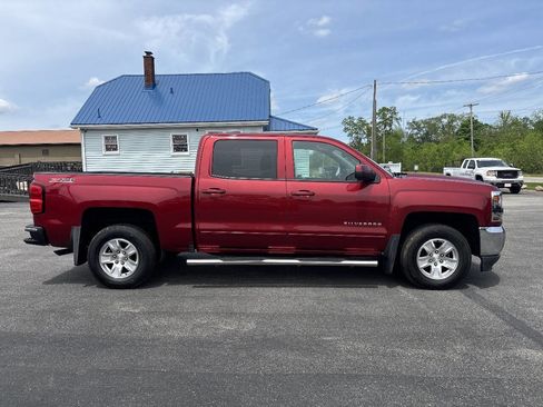 Used 2018 Chevrolet Silverado 1500 LT w/ All Star Edition AWD/4WD image 9