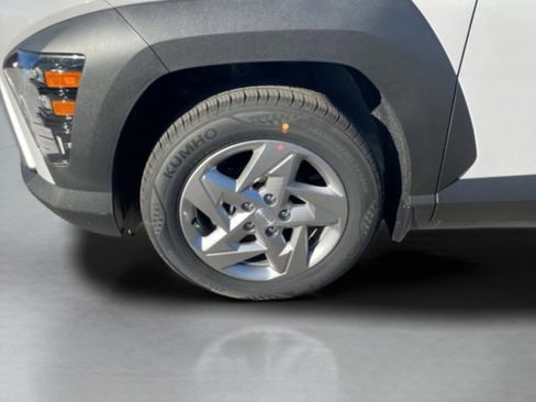 New 2026 Hyundai Kona SE FWD image 12