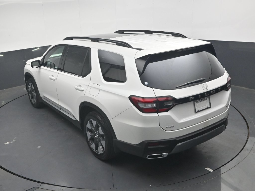 Used 2026 Honda Pilot Touring image 22