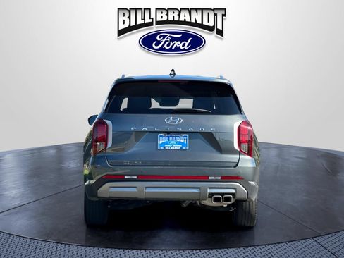 Used 2025 Hyundai Palisade SEL FWD image 4