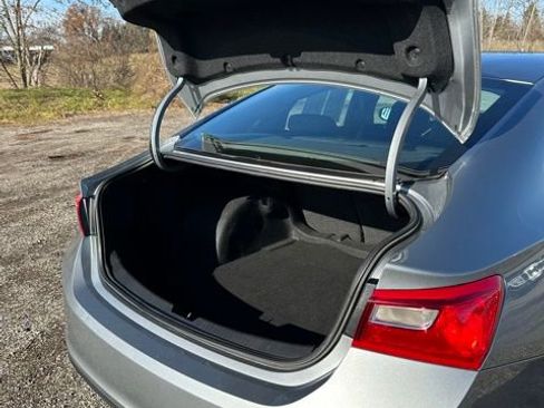 Used 2023 Chevrolet Malibu LT image 12