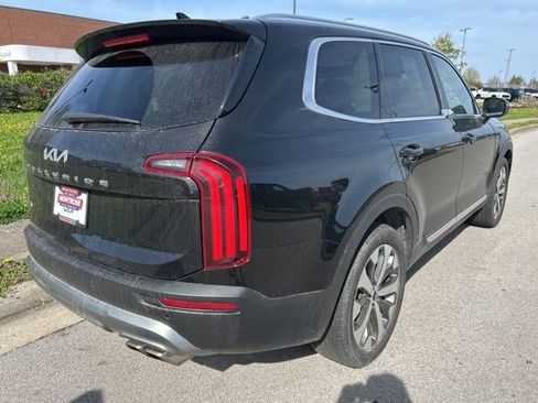 Used 2022 Kia Telluride EX w/ EX Premium Package image 3