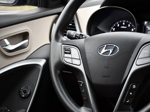 Used 2018 Hyundai Santa Fe Sport w/ 2.4L Value Package 02 image 18