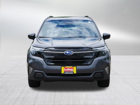 Used 2025 Subaru Forester Touring w/ Popular Package - Touring AWD/4WD image 2