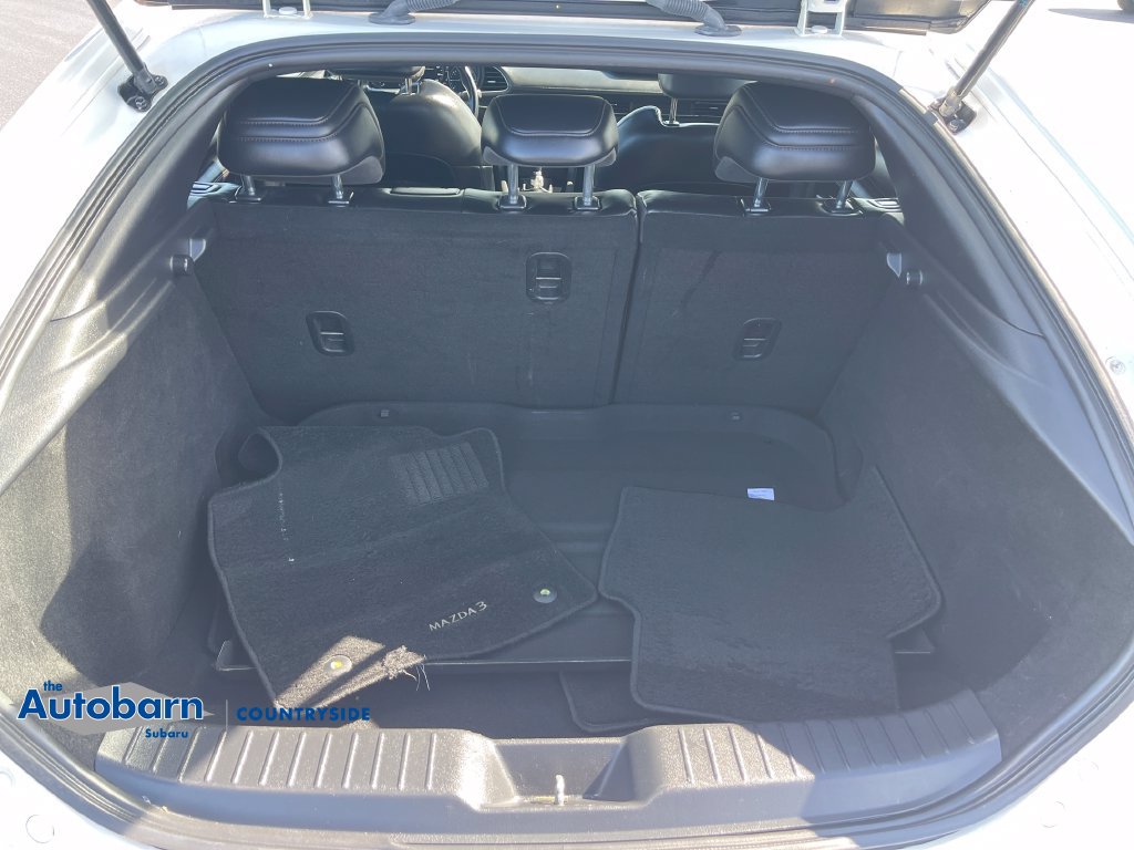 Used 2019 MAZDA MAZDA3 Hatchback w/ Premium Package FWD image 22