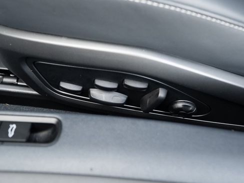 Certified 2025 Porsche 911 Carrera image 19