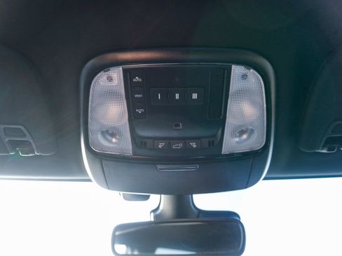 Used 2025 Dodge Durango R/T image 30