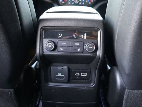 Used 2023 GMC Acadia AT4 w/ Technology Package image 29