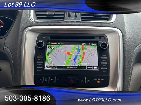 Used 2017 GMC Acadia Limited SLT image 12