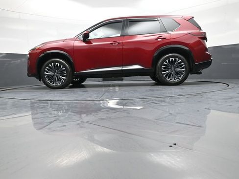 Used 2026 Nissan Rogue Platinum w/ Tech Package AWD/4WD image 33