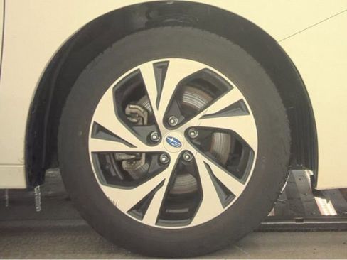 Used 2025 Subaru Legacy Premium image 18