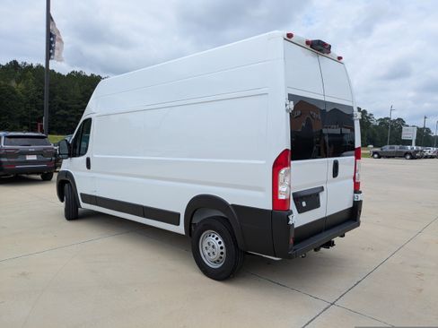 Used 2024 RAM ProMaster 3500 w/ Convenience Group image 6