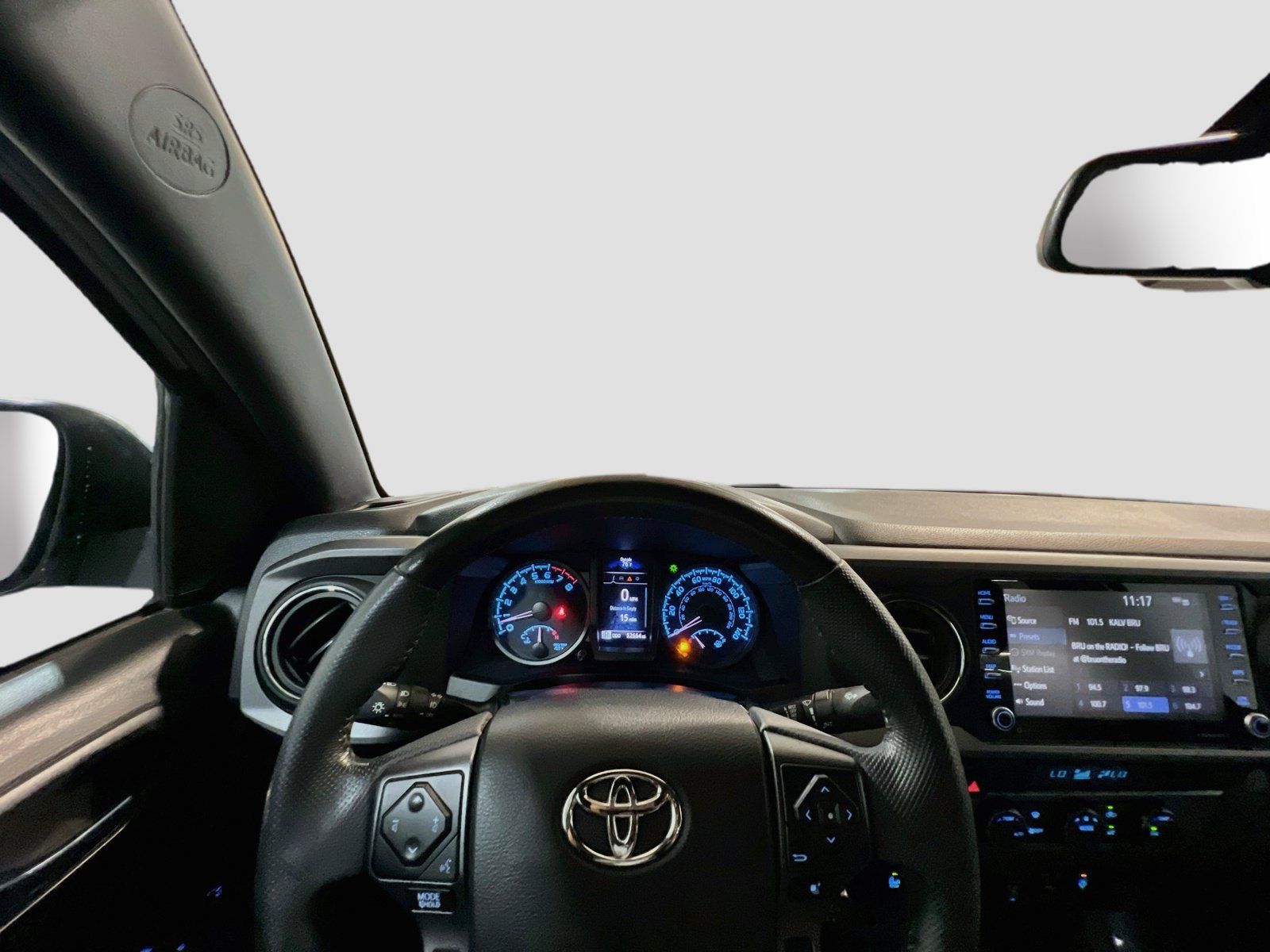 Used 2022 Toyota Tacoma TRD Off-Road w/ Technology Package AWD/4WD image 7