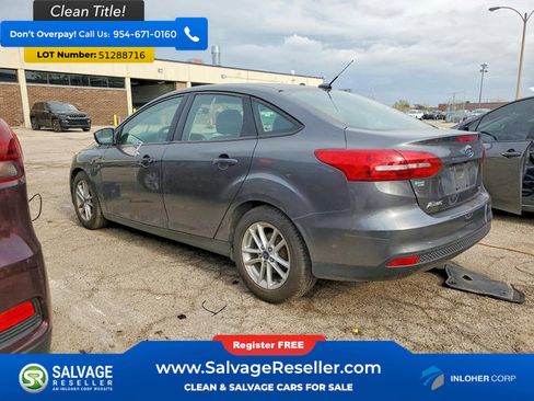 Used 2017 Ford Focus SE FWD image 3