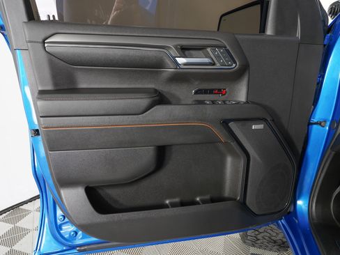 Used 2024 GMC Sierra 1500 AT4 w/ Technology Package image 16