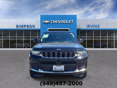 Used 2024 Jeep Grand Cherokee L Laredo image 3