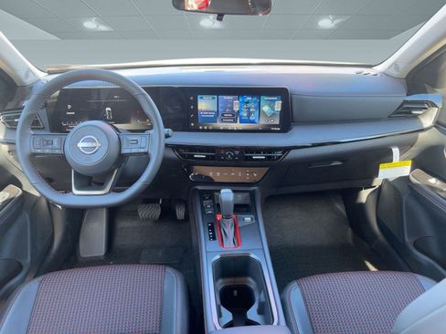 New 2026 Nissan Kicks SR w/ Cold Weather Package image 16