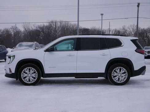 Used 2025 GMC Acadia Elevation w/ Elevation Premium Package image 4