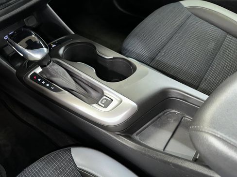 Certified 2024 Buick Envista Preferred w/ Convenience I Package image 13