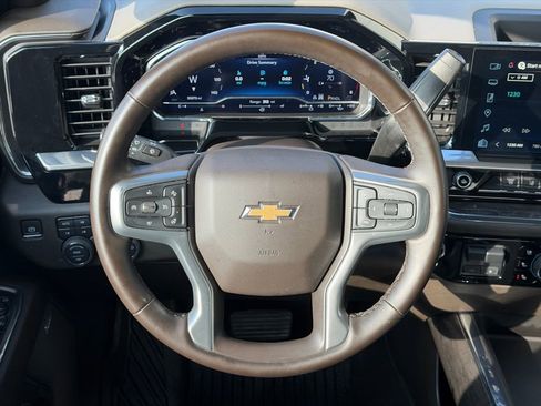 Used 2025 Chevrolet Silverado 3500 LTZ w/ LTZ Plus Package image 16