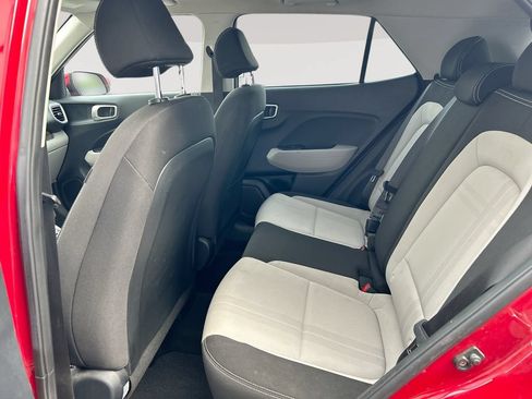 Used 2023 Hyundai Venue SEL FWD image 28