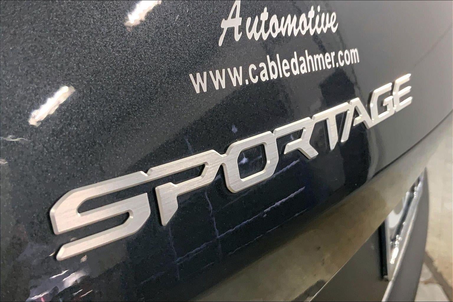 Used 2025 Kia Sportage EX FWD image 8