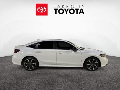 Used 2025 Honda Civic Sport Touring image 9