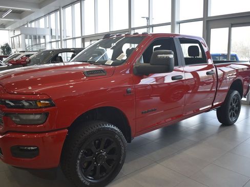 New 2026 RAM 2500 Big Horn AWD/4WD image 2