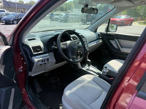 Used 2015 Subaru Forester 2.5i Premium w/ All-Weather Package AWD/4WD image 9