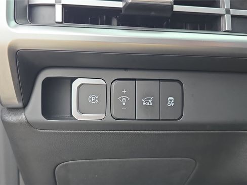 Used 2025 Hyundai Santa Fe SEL image 26