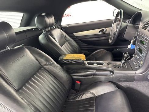 Used 2005 Ford Thunderbird image 15