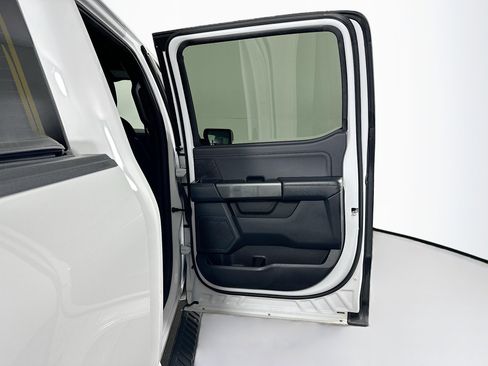 Used 2022 Ford F150 XLT w/ Equipment Group 302A High image 28