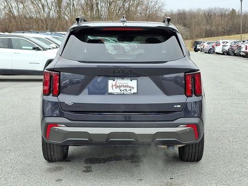 Certified 2025 Kia Sorento X-Line EX image 5
