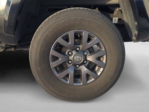 Used 2023 Toyota Tacoma SR5 RWD image 6