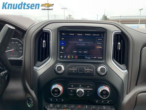 Used 2021 GMC Sierra 3500 Denali w/ Denali Ultimate Package image 22