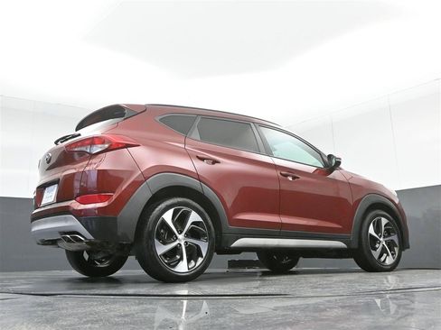 Used 2018 Hyundai Tucson Value w/ Cargo Package FWD image 33