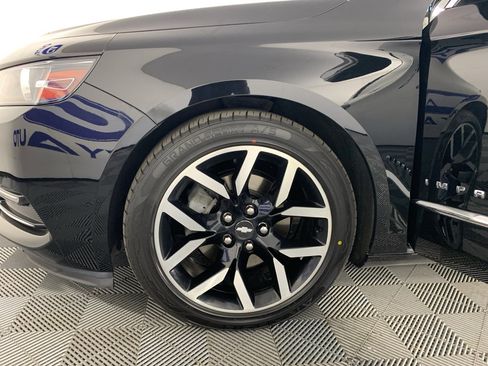 Used 2019 Chevrolet Impala Premier w/ Premier Confidence Package FWD image 12