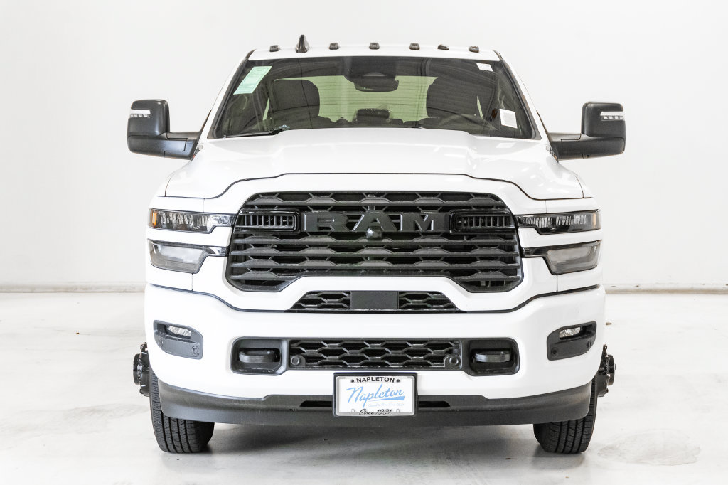 New 2027 RAM 3500 Big Horn AWD/4WD image 5