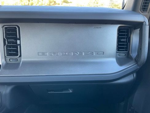 New 2025 Ford Bronco 4-Door image 47