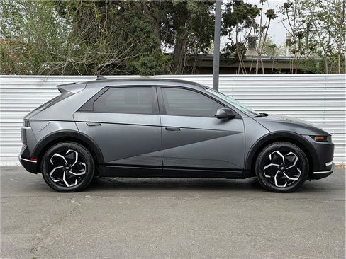 Used 2024 Hyundai Ioniq 5 SEL image 9