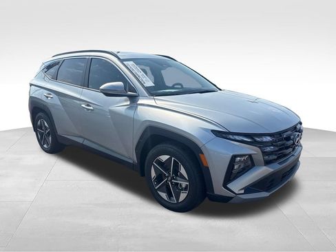 Used 2025 Hyundai Tucson SEL FWD image 7