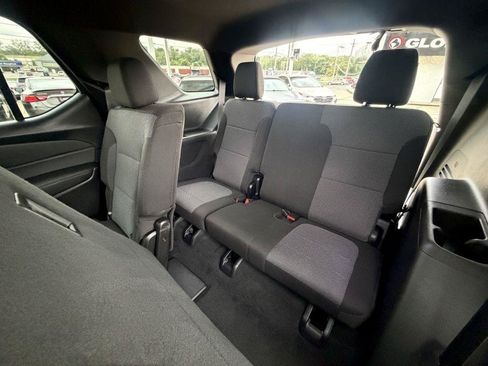 Used 2024 Chevrolet Traverse LT AWD/4WD image 12