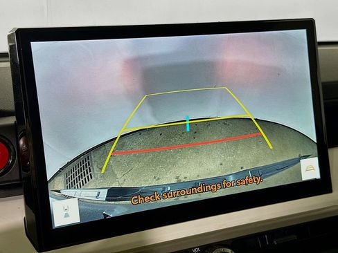 Used 2024 Toyota Tacoma TRD Off-Road image 10