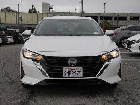 Certified 2024 Nissan Sentra SV image 6