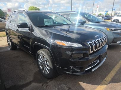 Used 2017 Jeep Cherokee Overland w/ Technology Group