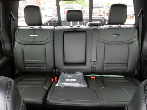 New 2026 Ford F250 Platinum AWD/4WD image 18