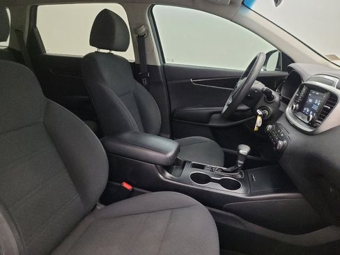 Used 2020 Kia Sorento LX FWD image 21