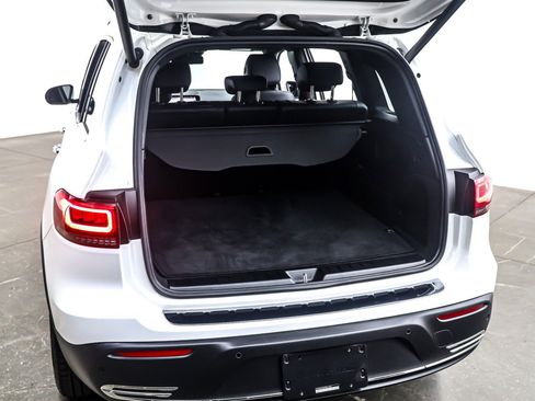 Used 2023 Mercedes-Benz EQB 250+ image 23